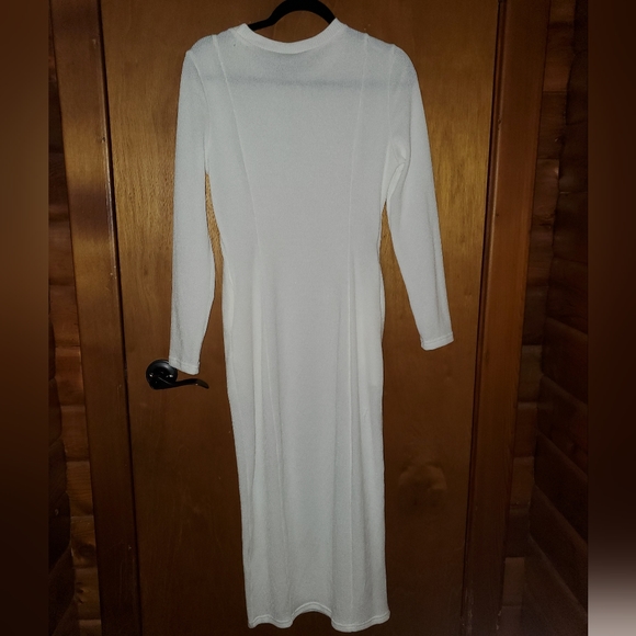 StyleWe Daily Long sleeve Crew Neck Simple Plain Dress - Picture 4 of 5